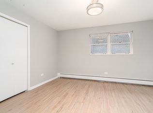 27 S Spring Ave #2, La Grange, IL 60525