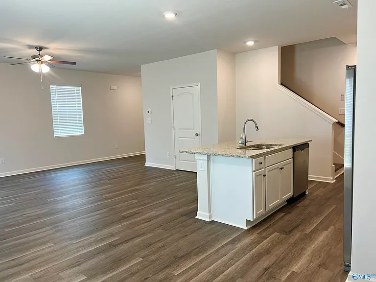 146 Maple Spring Trl — Photo 12