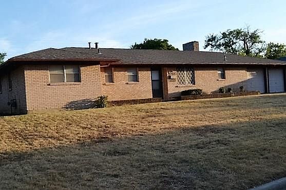 1st image of 2412 Robert Burns Dr