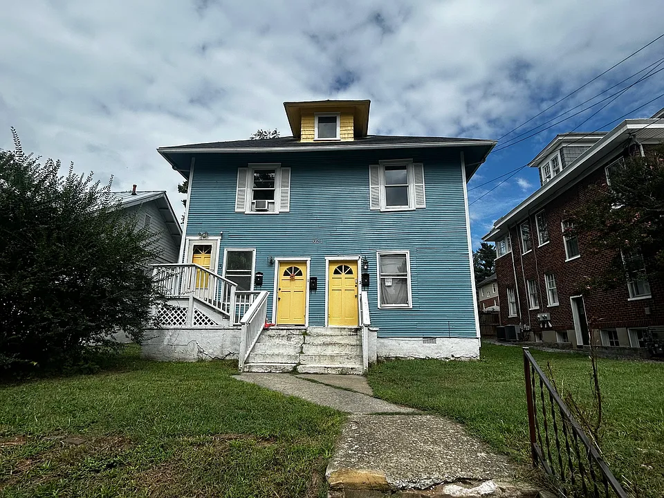 621 Allison Ave SW #3