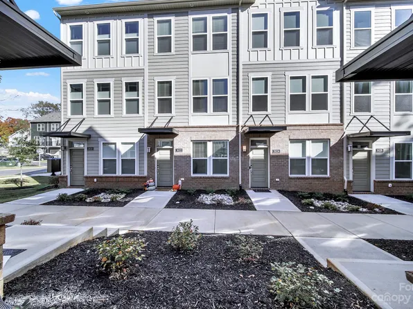 3022 Citizens Ln, Charlotte, NC 28205