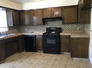 572 N Prospect St, Porterville, CA 93257