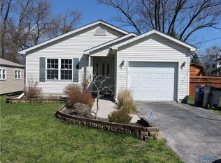 5042 Golden Rd, Toledo, OH 43615