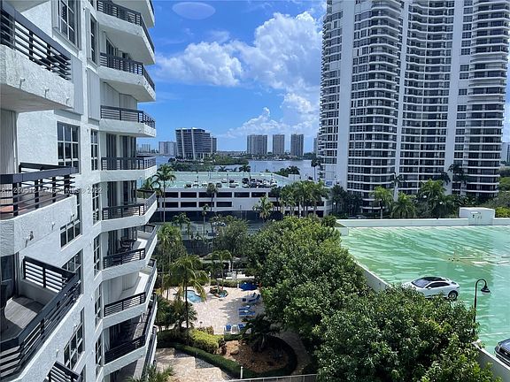 2nd image of 3500 Mystic Pointe Dr APT 803