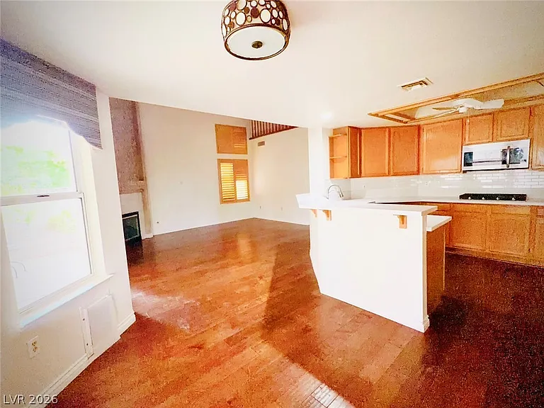 8405 Justine Ct — Photo 7
