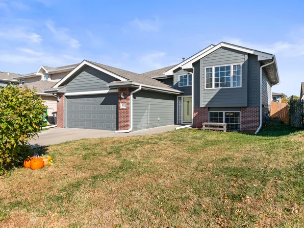 2611 S 16th St, Council Bluffs, IA 51501