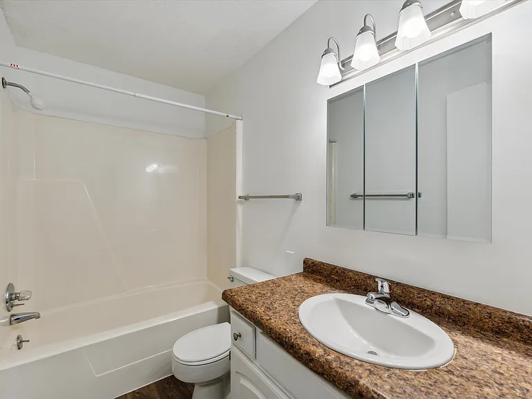 Juniper - 2 Bed / 2 Bath - 1,322 Sq.Ft.