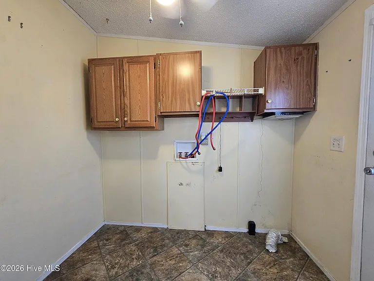 432 Woodville Rd — Photo 12