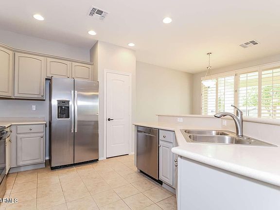 3rd image of 12848 W JUNIPERO Drive