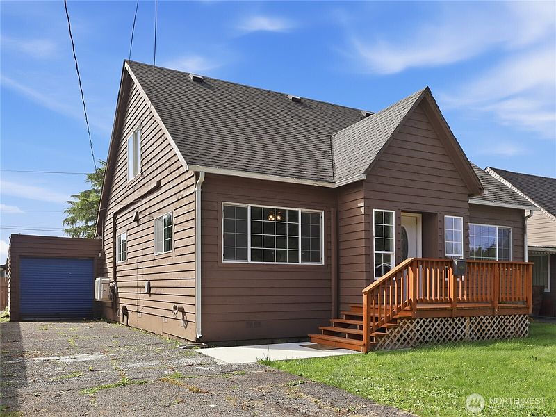 2nd image of 2409 Cherry Street