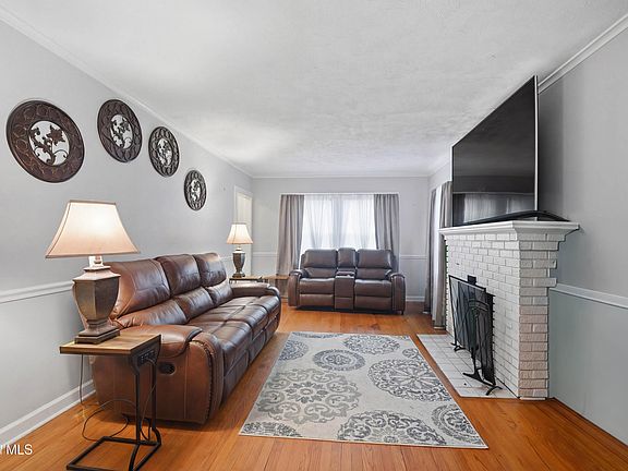 5th image of 1327 Baker Avenue