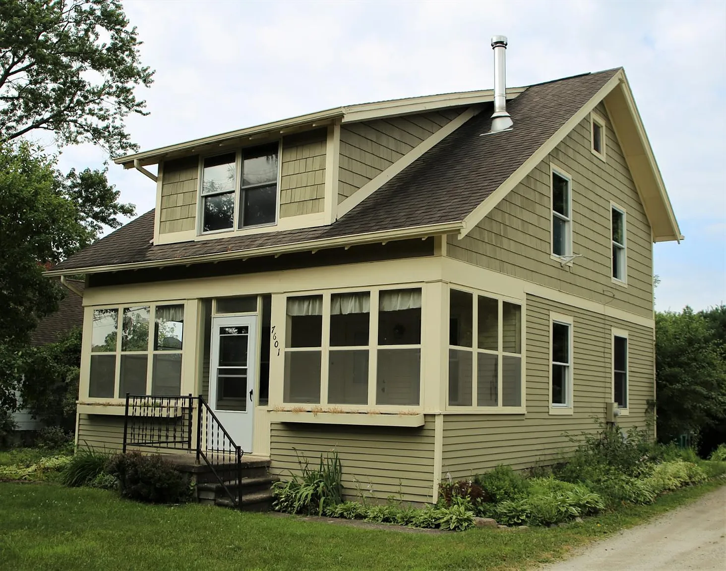 7601 Huron River Dr photo 1