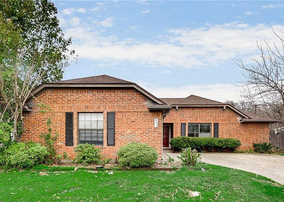 1st image of 301 Hunters Creek Dr