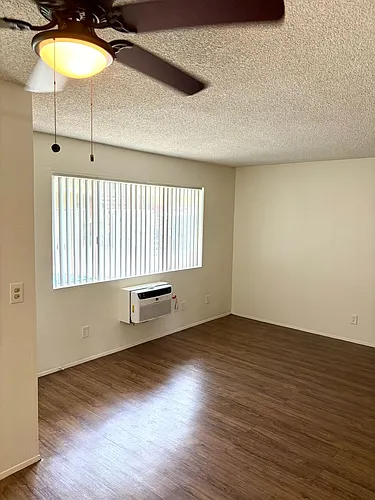 Hallmark Apartment Photo 1