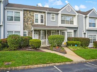 5 Jodhpur Ct, Tinton Falls, NJ 07753