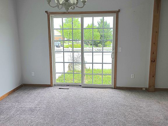 5th image of 36 Arlberg Cir