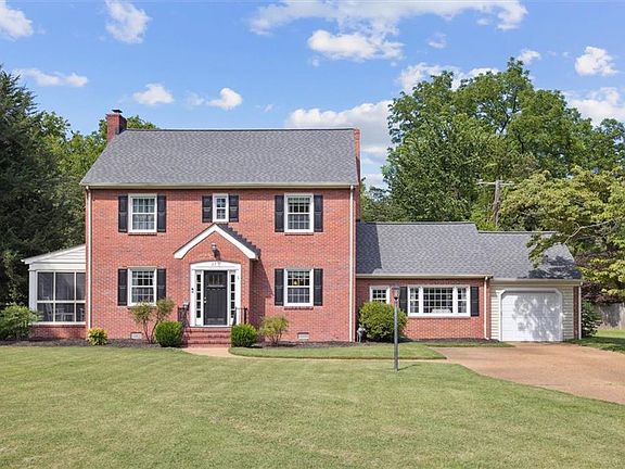 2nd image of 27 Douglas Drive