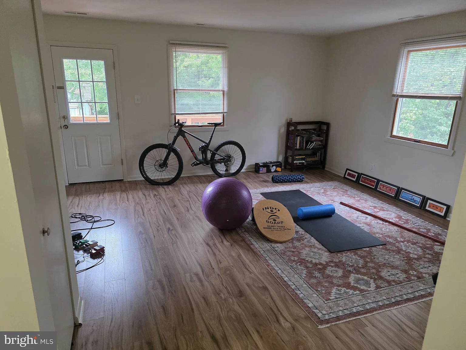 1 bed, 1.0 bath, 3408 sqft, $1,750 — Photo 4