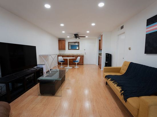 1630 Neil Armstrong St Unit 304, Montebello, CA 90640