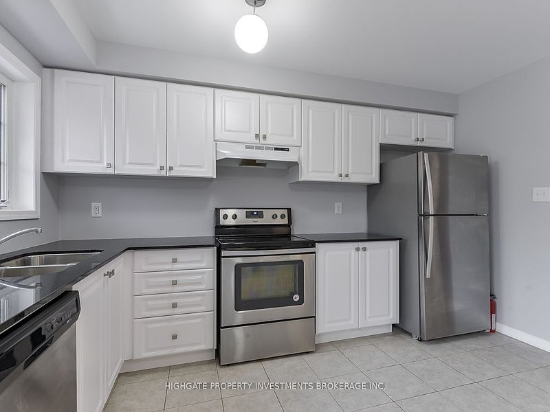 Ajax Townhouse for rent - 3 Bedrooms — photo 11