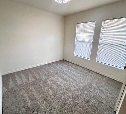 5th image of 1256 Stone Ridge Cir