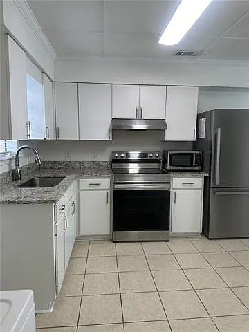 2 bed, 1.0 bath, 690 sqft, $1,100 — Photo 4