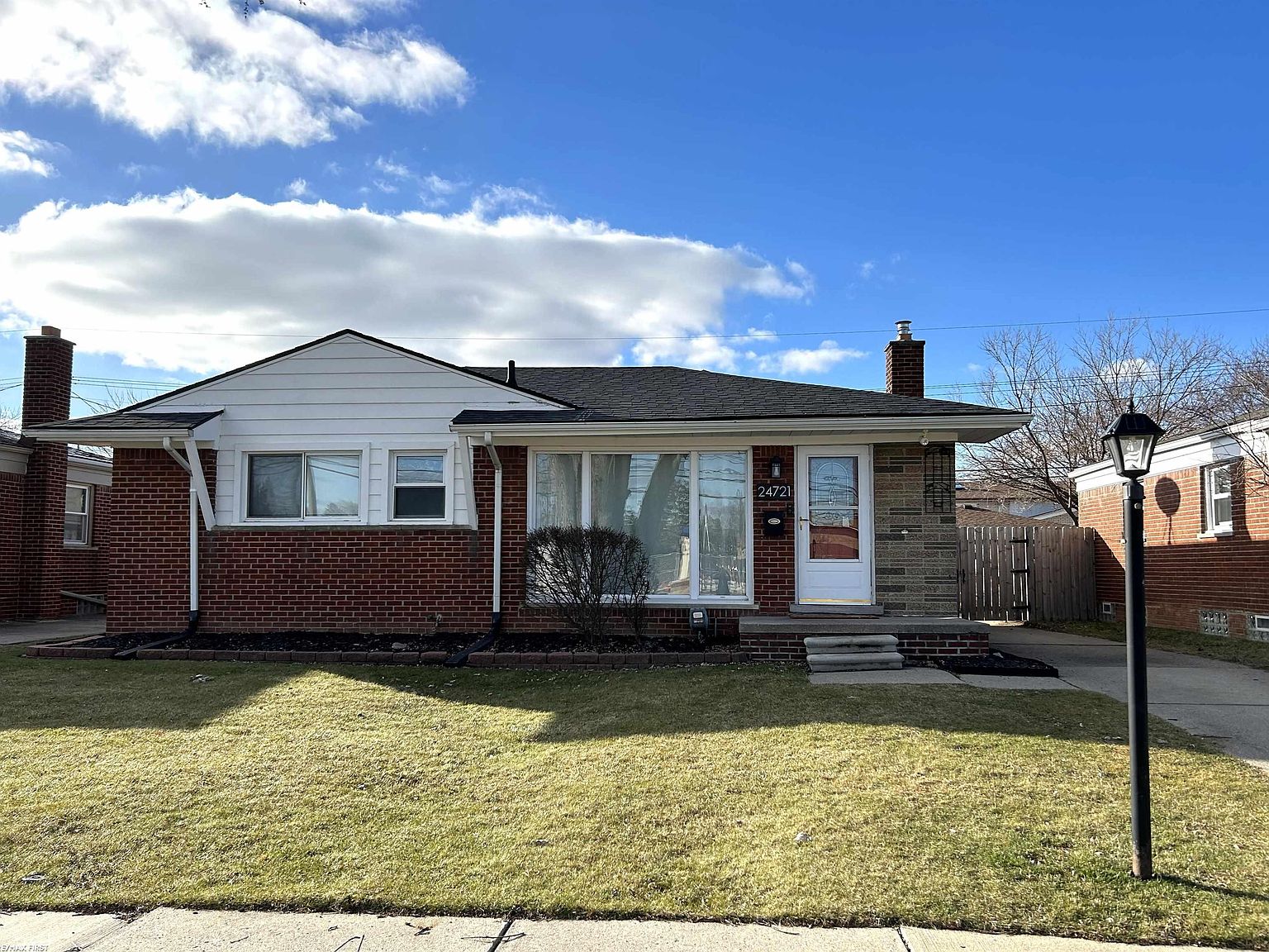 24721 Harmon St, Saint Clair Shores, MI 48080 MLS 50130849 Zillow