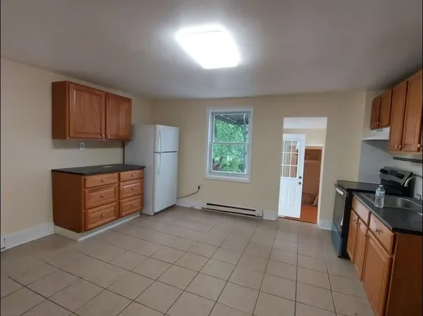 482 S Main St APT 6, Phillipsburg, NJ 08865
