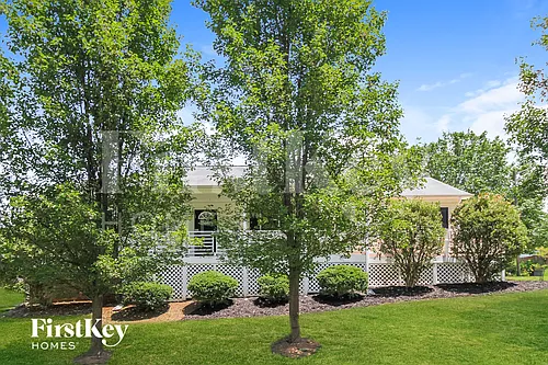 1800 Holly Crescent Ln Photo 1