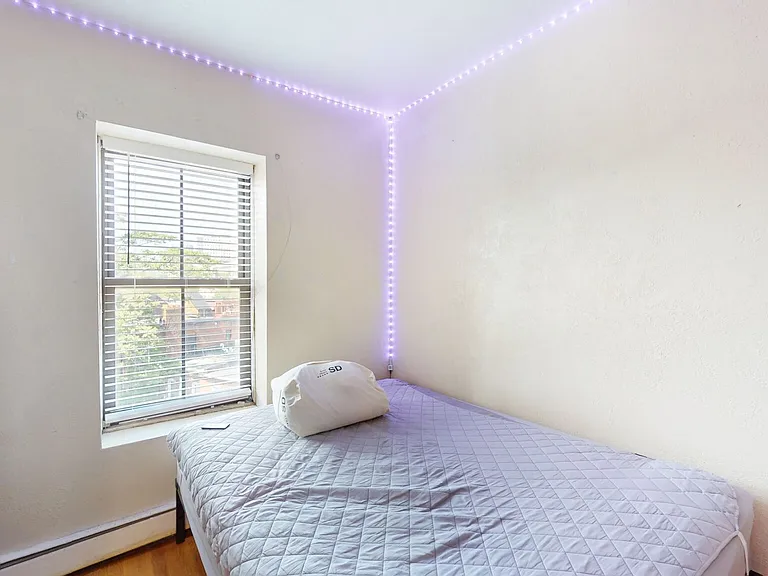 71 Hammond St #8H — Photo 3