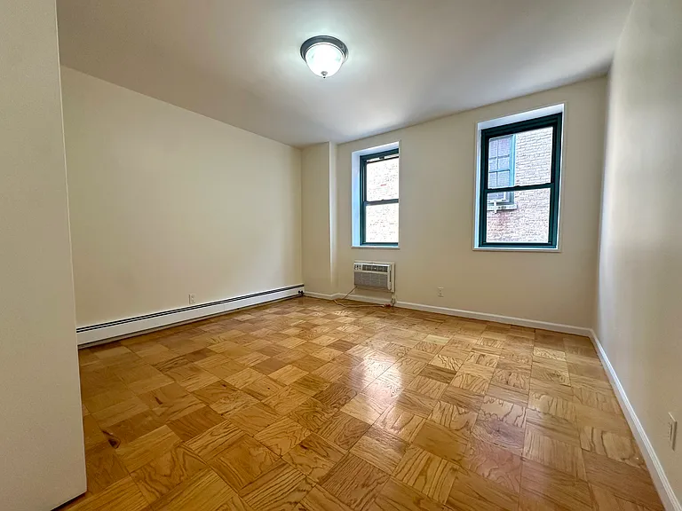 555 E 78th St #6EE — Photo 7