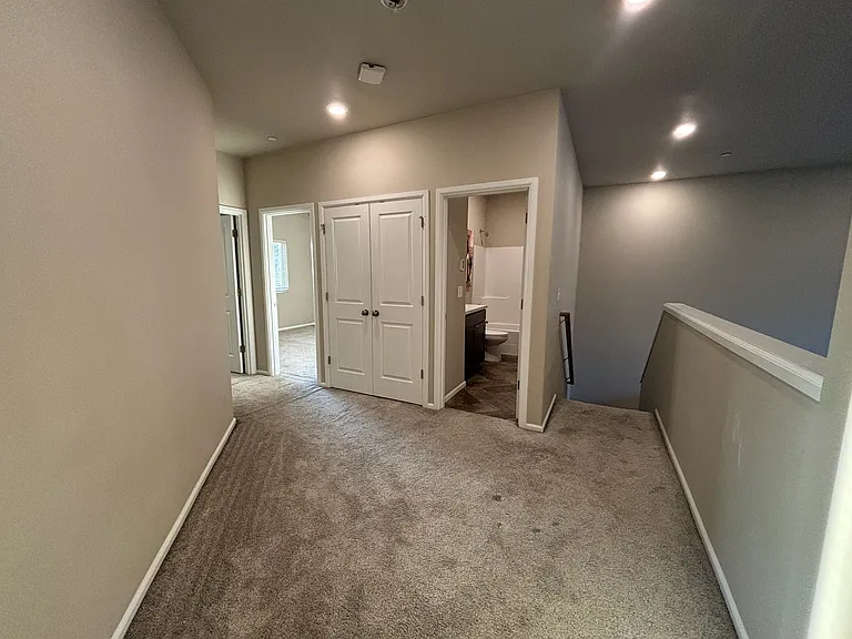118th Avenue Ct E — Photo 16