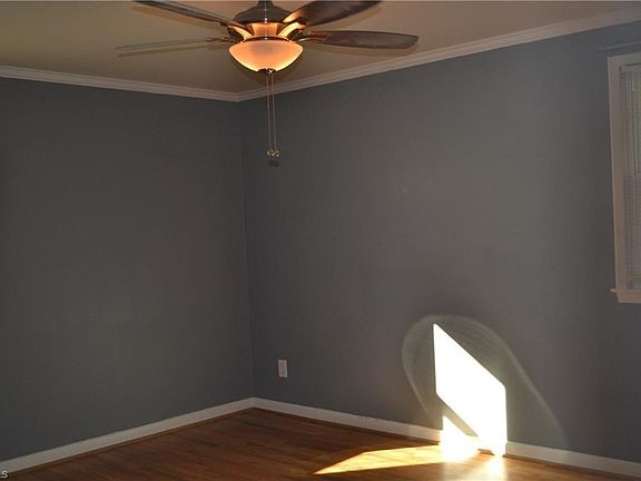 4th image of 2605 Hill N Dale Dr