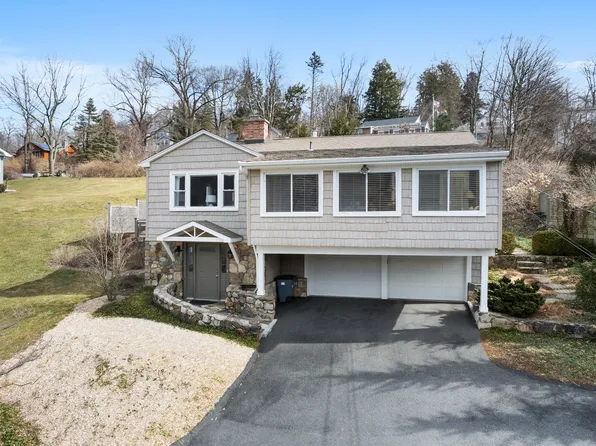 12 Lake Drive North, New Fairfield, CT 06812