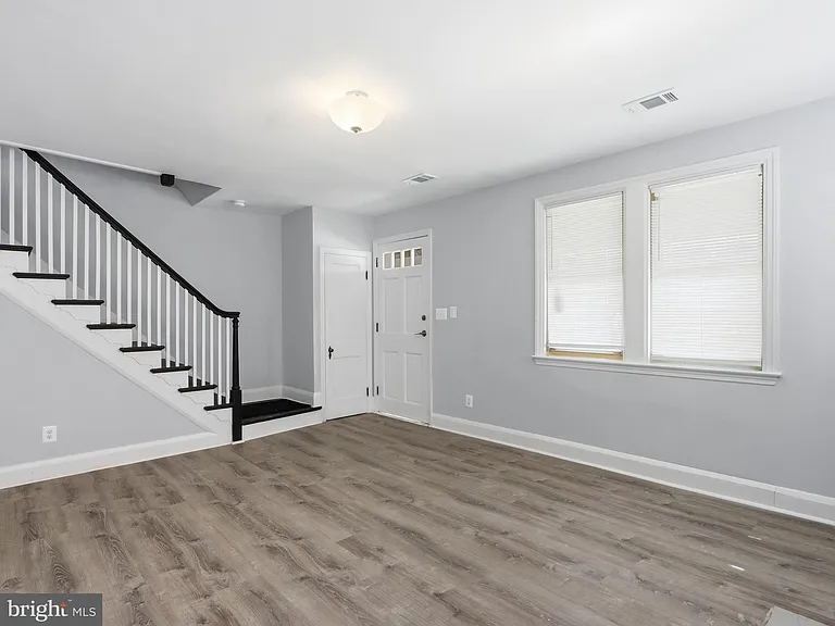 5112 Crosswood Ave — Photo 5