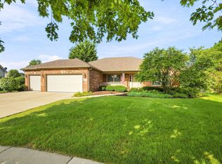 529 N Raven Rd, Shorewood, IL 60404