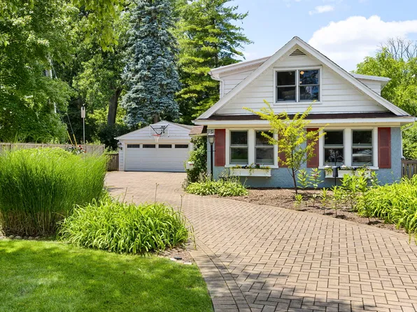 740 N Brainard Ave, La Grange Park, IL 60526