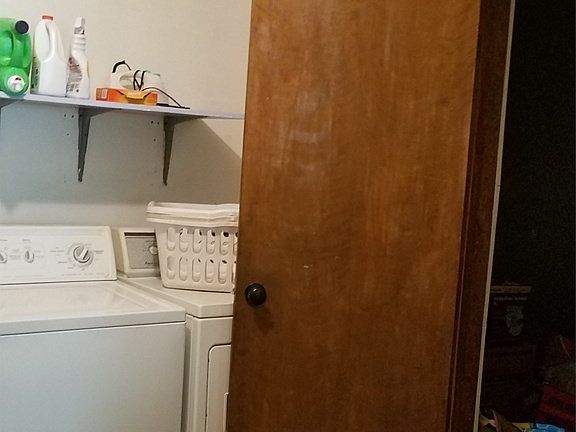 4th image of 1122 Indian St