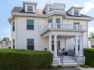 27 Central St UNIT 5, Beverly, MA 01915