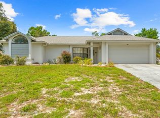 7041 Ovenbird Rd, Weeki Wachee, FL 34613