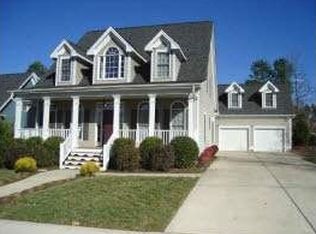1000 Dalgarven Dr, Apex, NC 27502