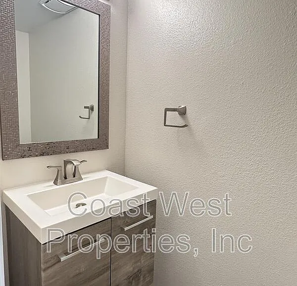 120 Phoebe St #9 — Photo 13