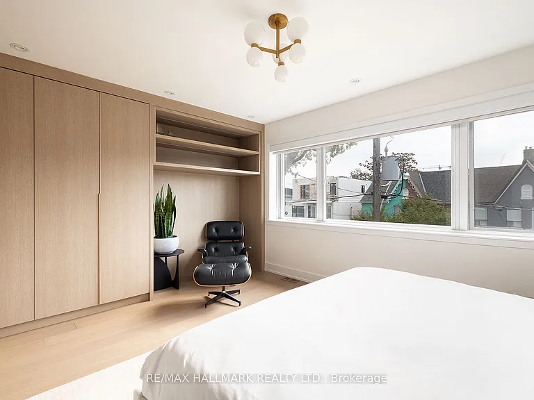 18 Foxley St — Photo 30