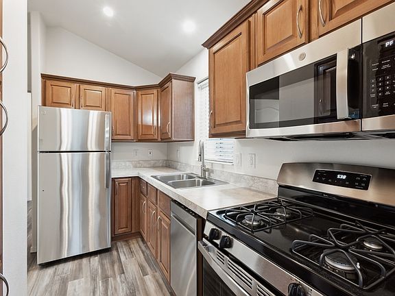 5th image of 1600 Silver Creek Rd #307