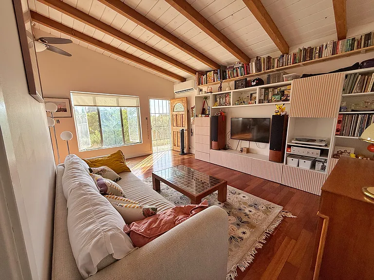 1231 Montecito Dr — Photo 3