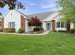6503 Woodland Ct, Davenport, IA 52807