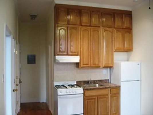 Rented by City Connections Realty | media 31