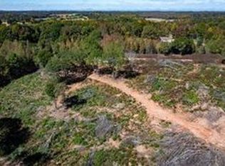 826 W Pine Grove Rd, Seneca, SC 29678