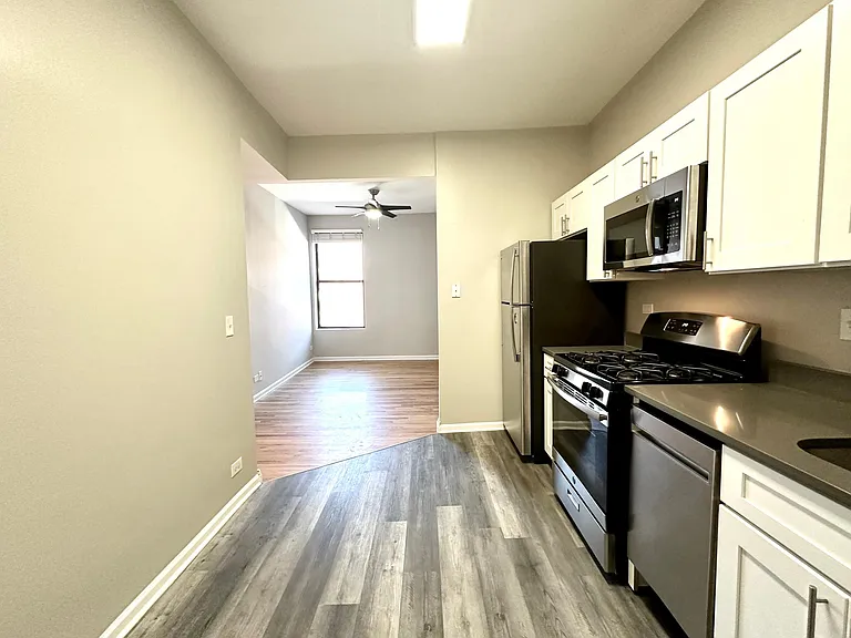 2801 W Logan Blvd #2R — Photo 14