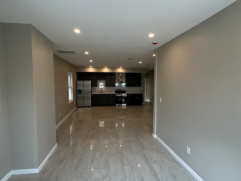 286 Summer Ave #2 — Photo 1